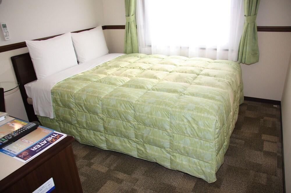 Toyoko Inn Osaka Itami Airport Tojonaka Kültér fotó