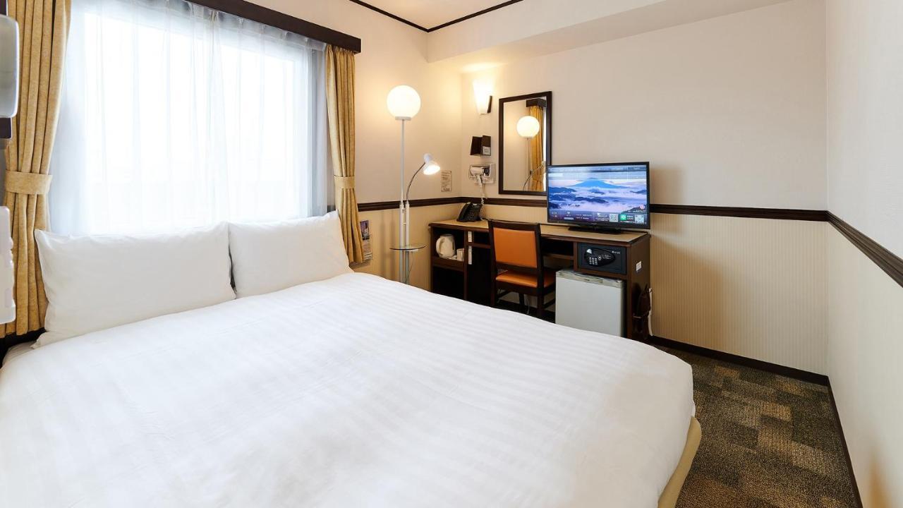 Toyoko Inn Osaka Itami Airport Tojonaka Kültér fotó