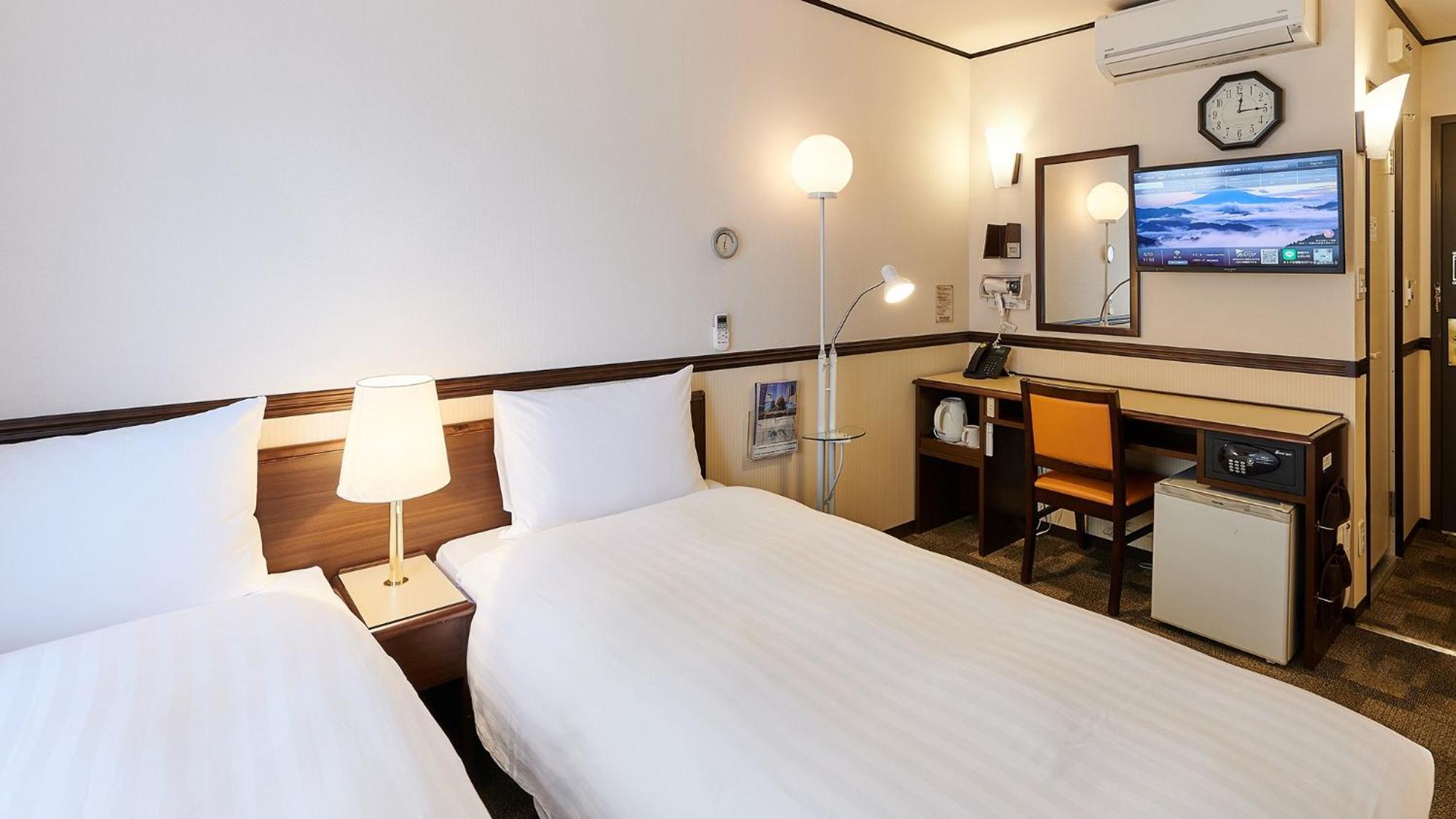 Toyoko Inn Osaka Itami Airport Tojonaka Szoba fotó