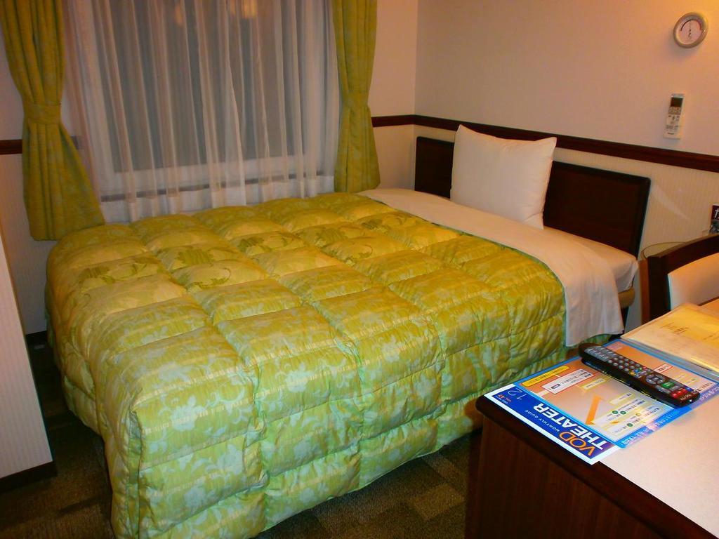 Toyoko Inn Osaka Itami Airport Tojonaka Kültér fotó