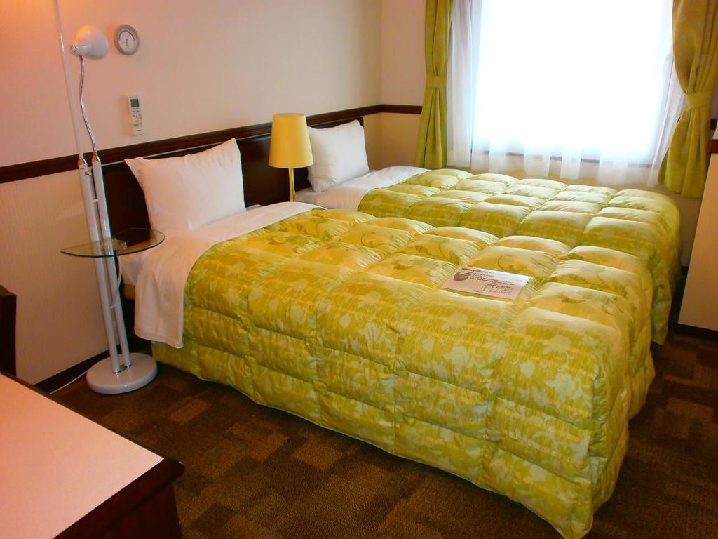 Toyoko Inn Osaka Itami Airport Tojonaka Kültér fotó